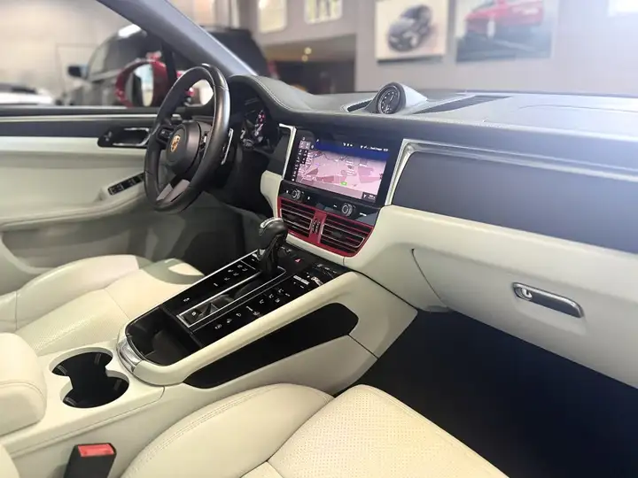 Porsche Macan 2022, foto 25