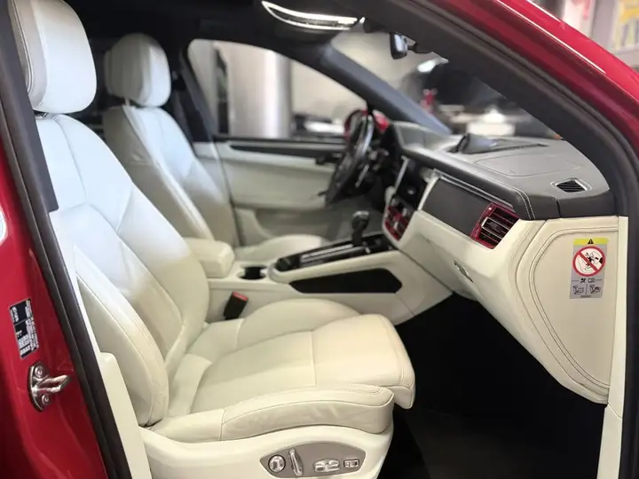 Porsche Macan 2022, foto 22