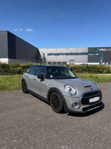 Imagine MINI Cooper S F 56 | 2016 | Top Zustand | Panoramadach | Shz