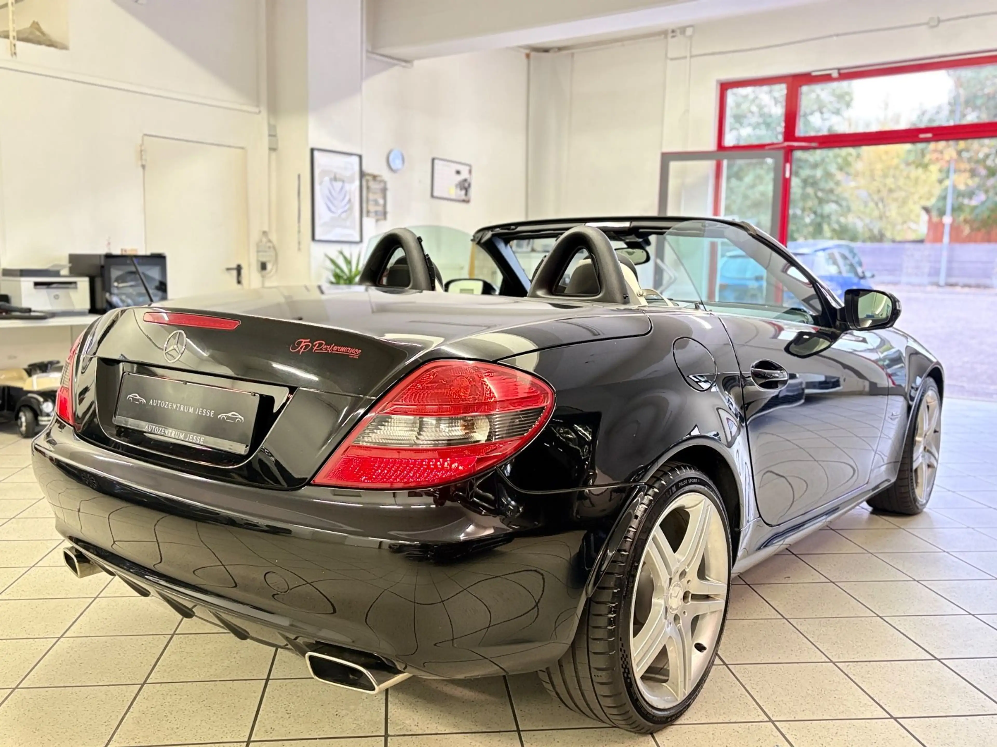 Mercedes-Benz SLK 200 Kompressor 2Look-Edition | Automatik — photo 7