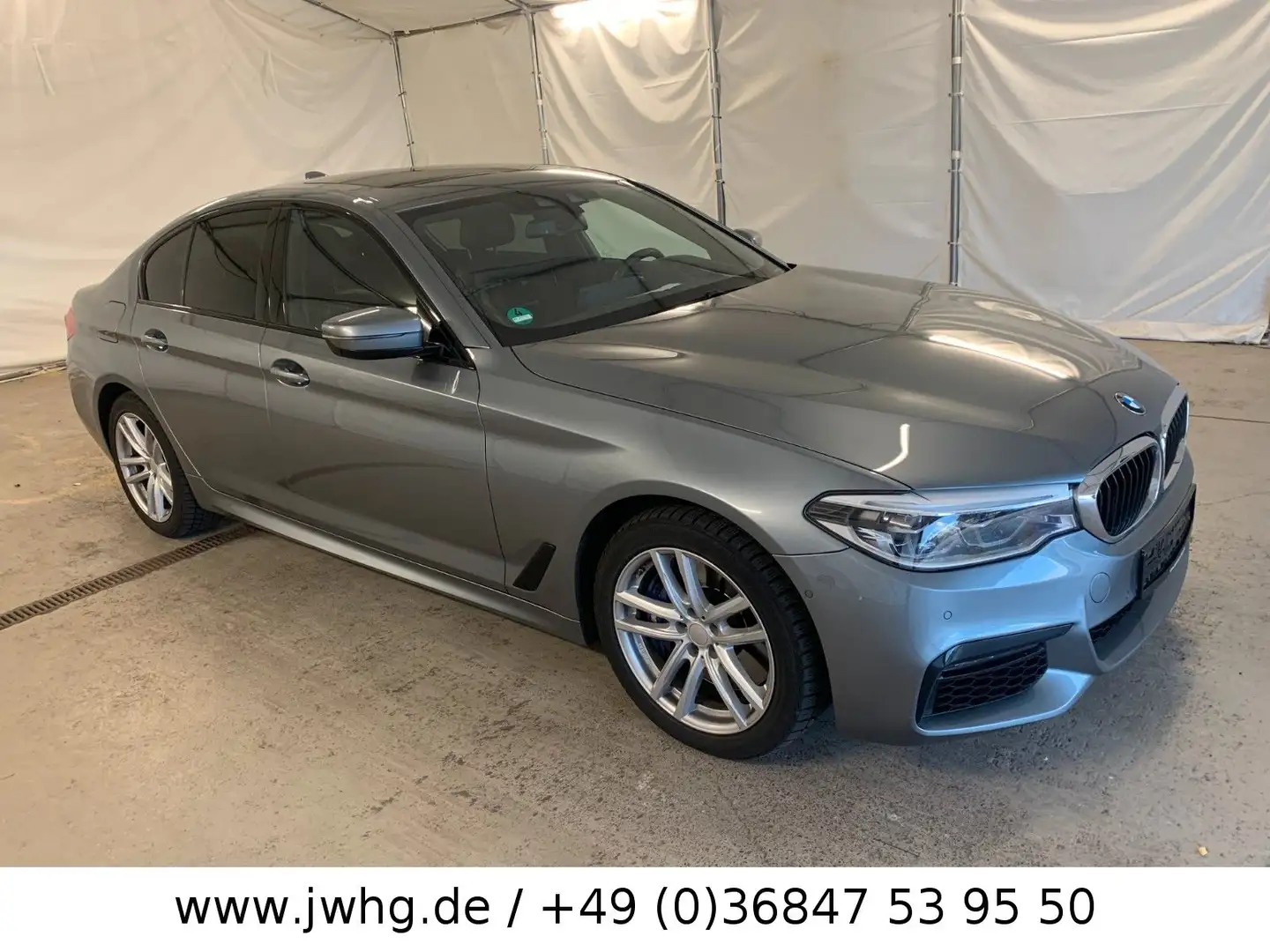 BMW 540 i M Sport CockpProf HeadUp Glasd LED+ 18"Nav Šedá - 2