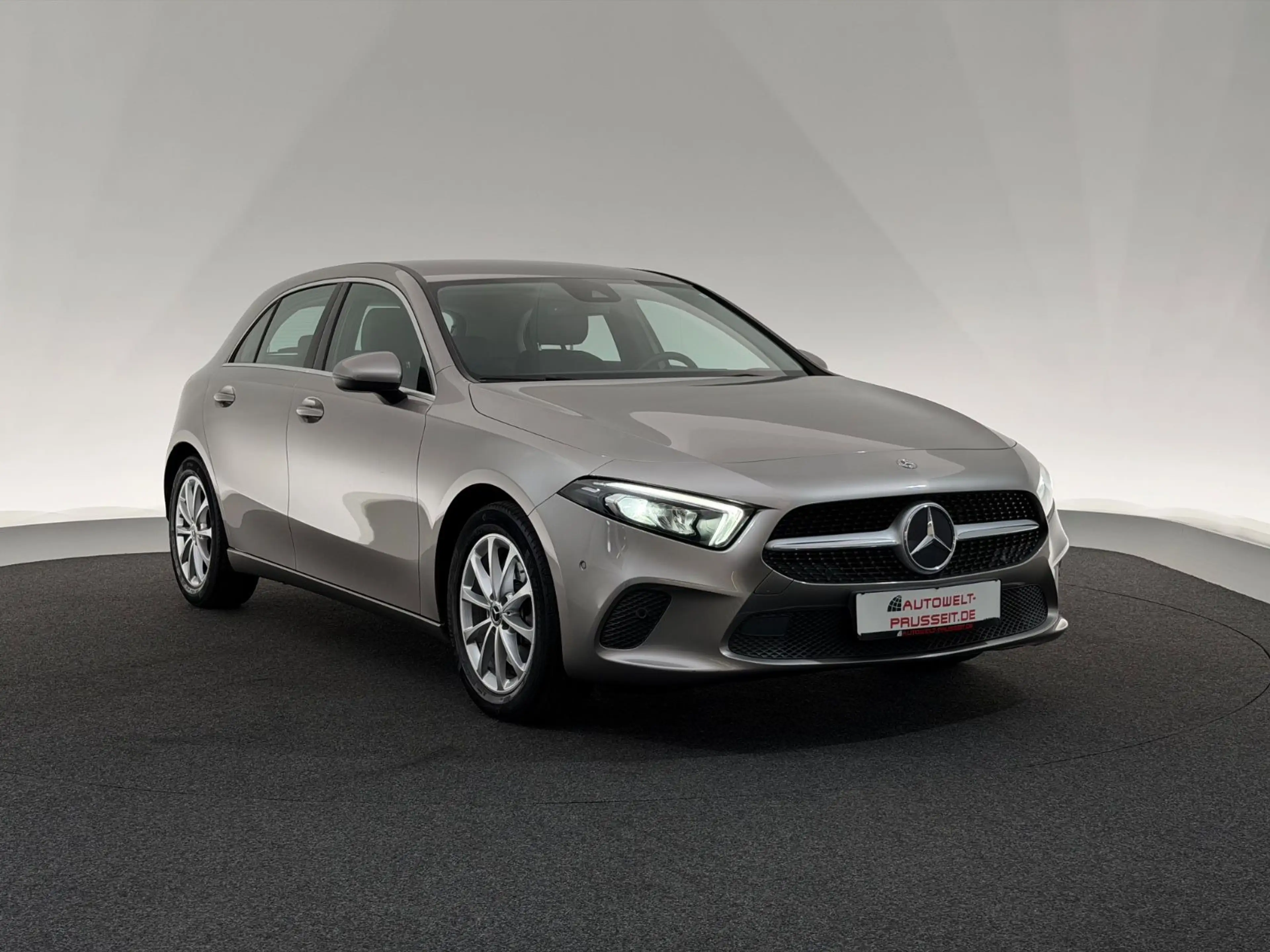 Mercedes-Benz A 250 *PROGRESSIVE*LED-SHZ-APP-MBUX-BUSINESS-SPUR