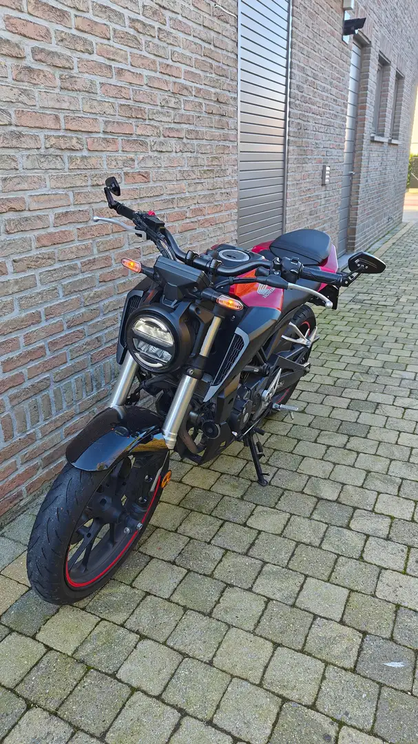 Honda CB 125 Zwart - 1