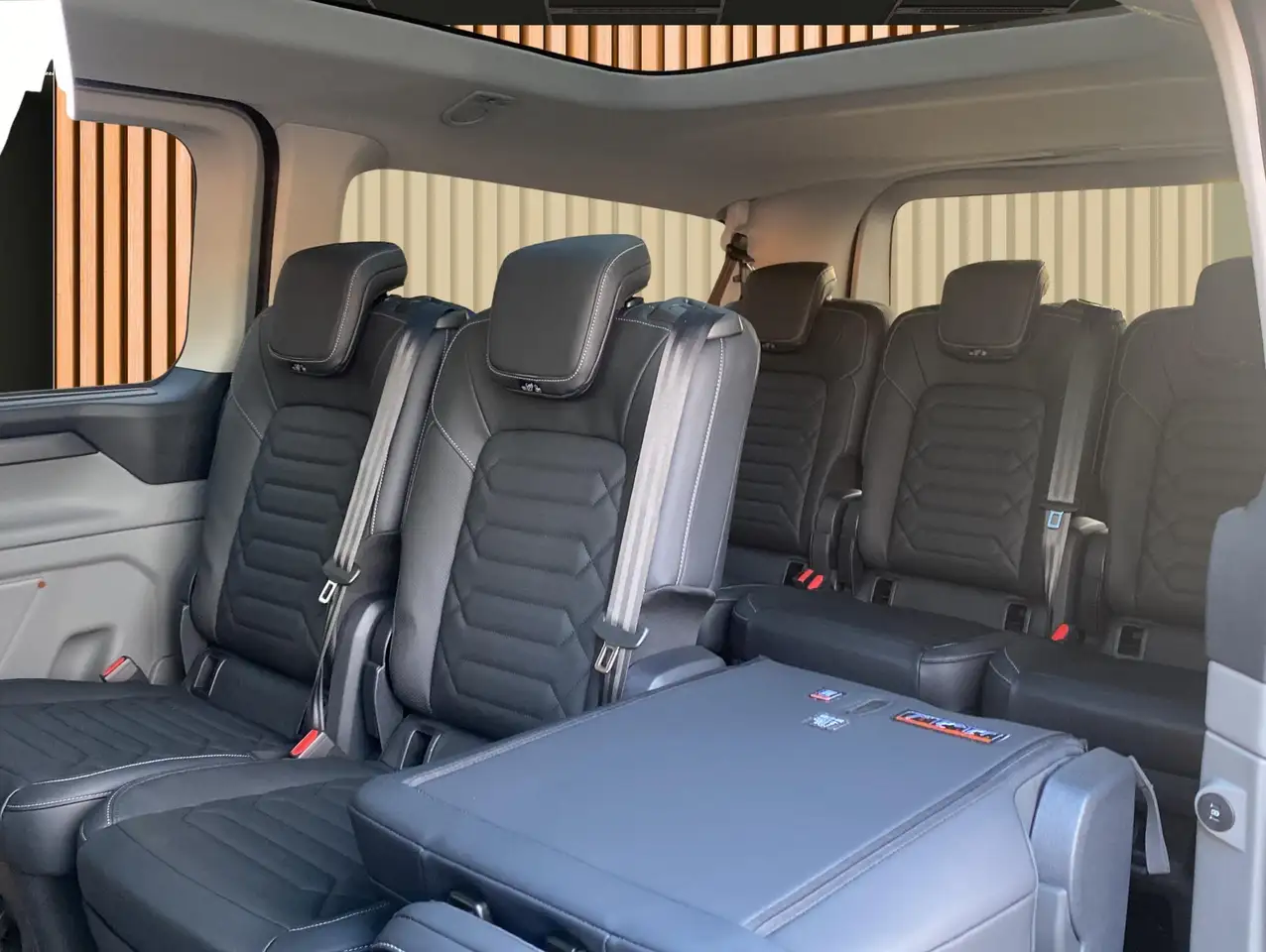 Ford Tourneo Custom 320 L2 Titanium X AWD*Pano*AHK 8