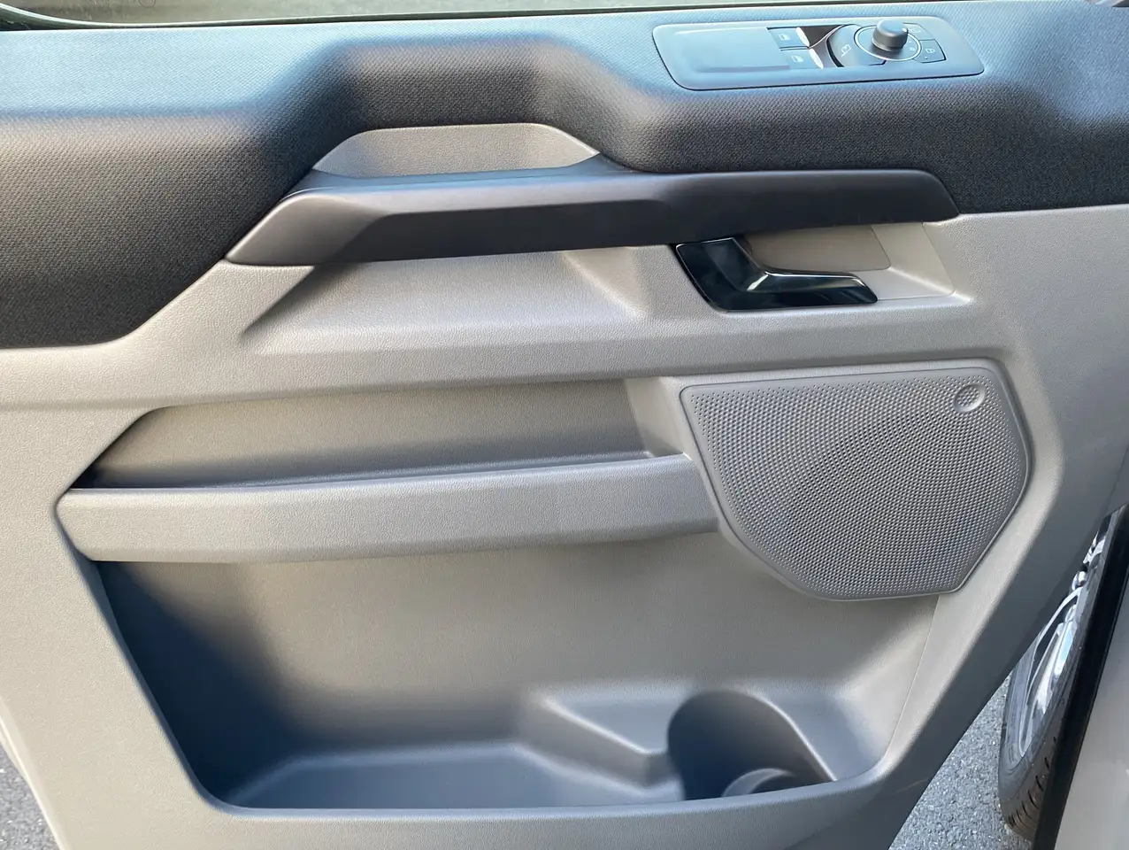 Ford Tourneo Custom 320 L2 Titanium X AWD*Pano*AHK 3