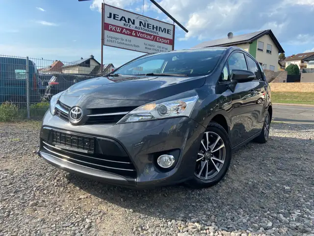 Toyota Verso SkyView Edition 1er Hand