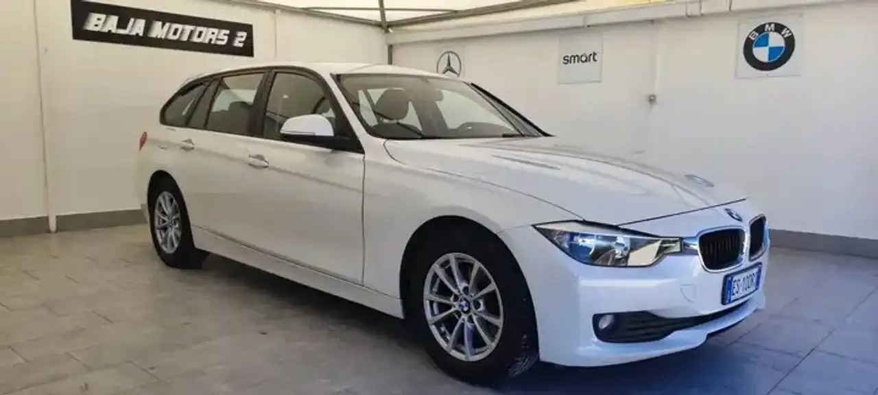 BMW 318 318d Touring Modern