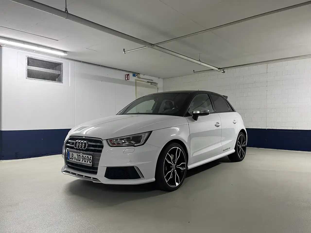 Audi S1