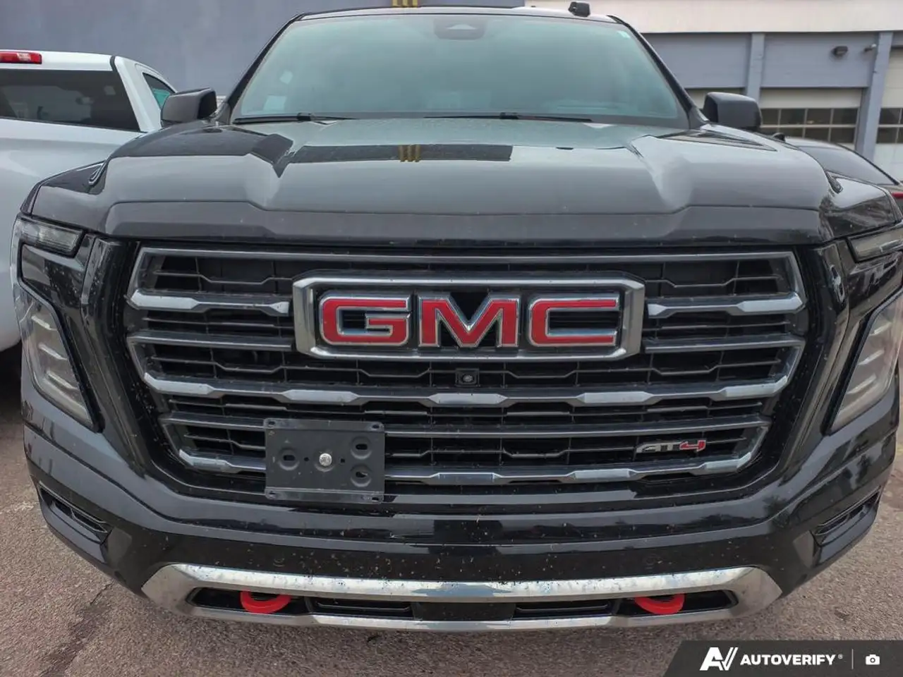 GMC Yukon photo GMC Yukon