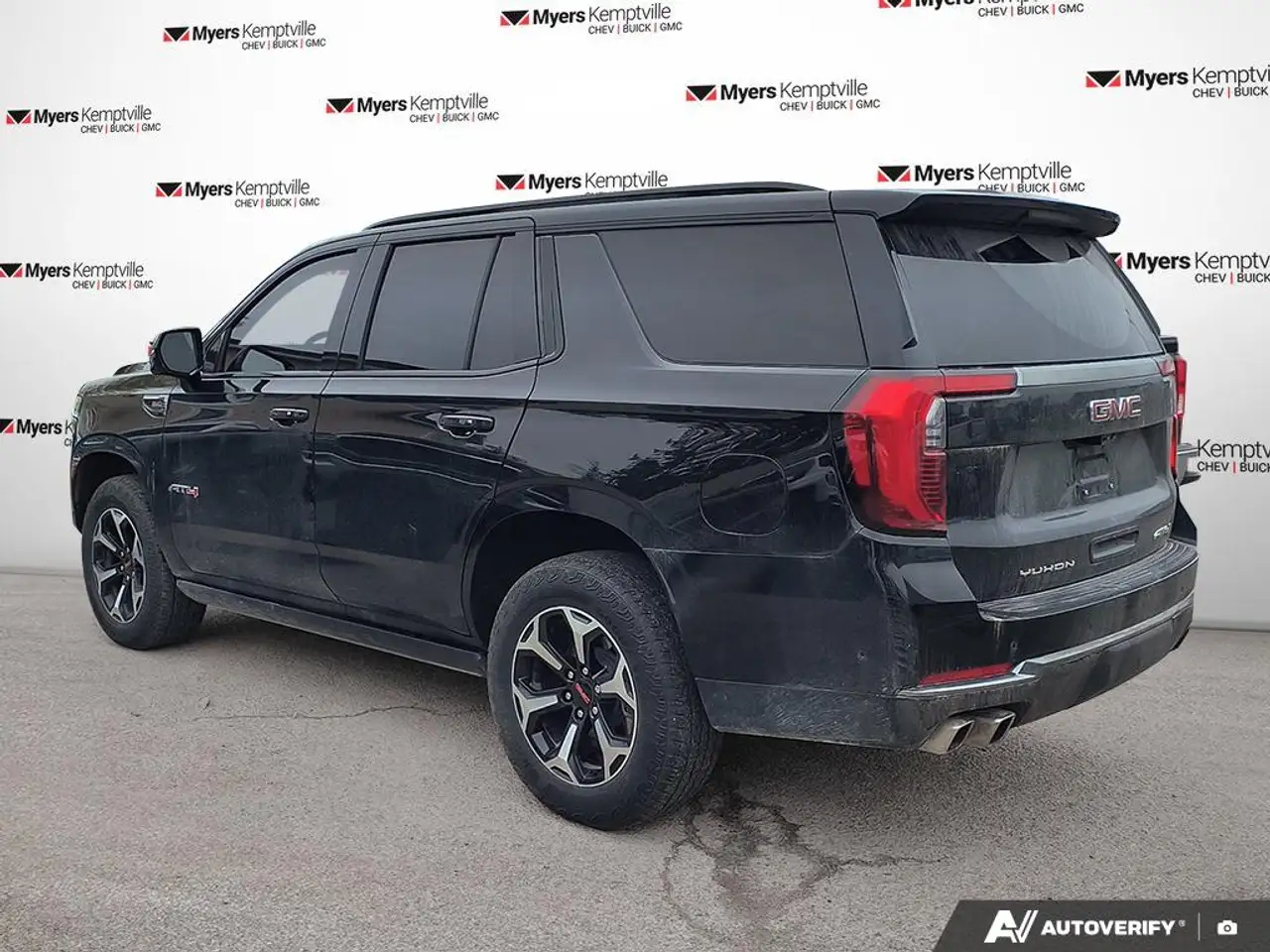 GMC Yukon photo GMC Yukon