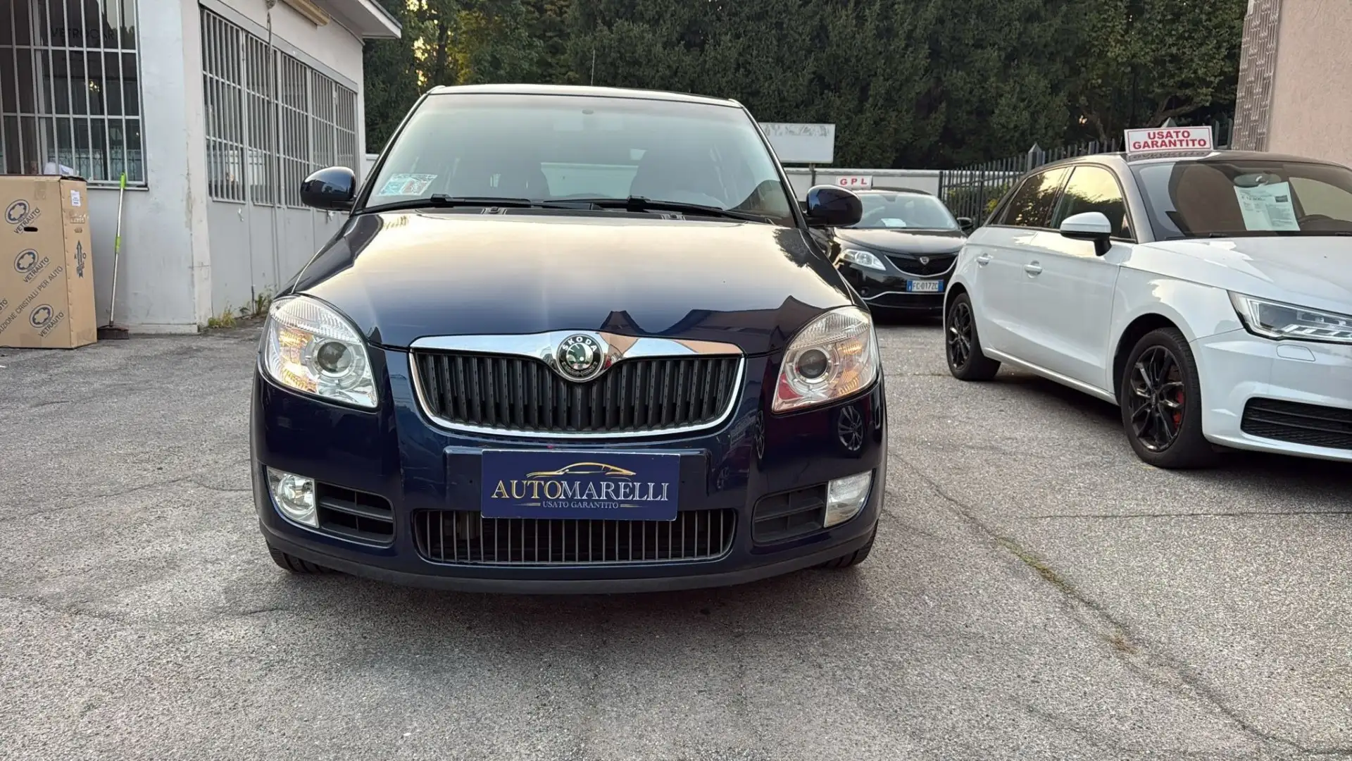 Skoda Fabia 1.6 Comfort tiptronic Bleu - 2