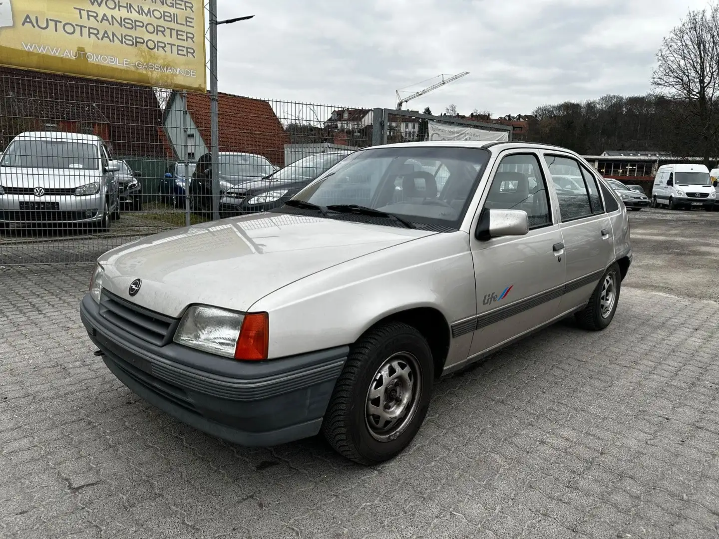 Opel Kadett 1.6i Automatik Schiebedach 5-Türig Grijs - 1