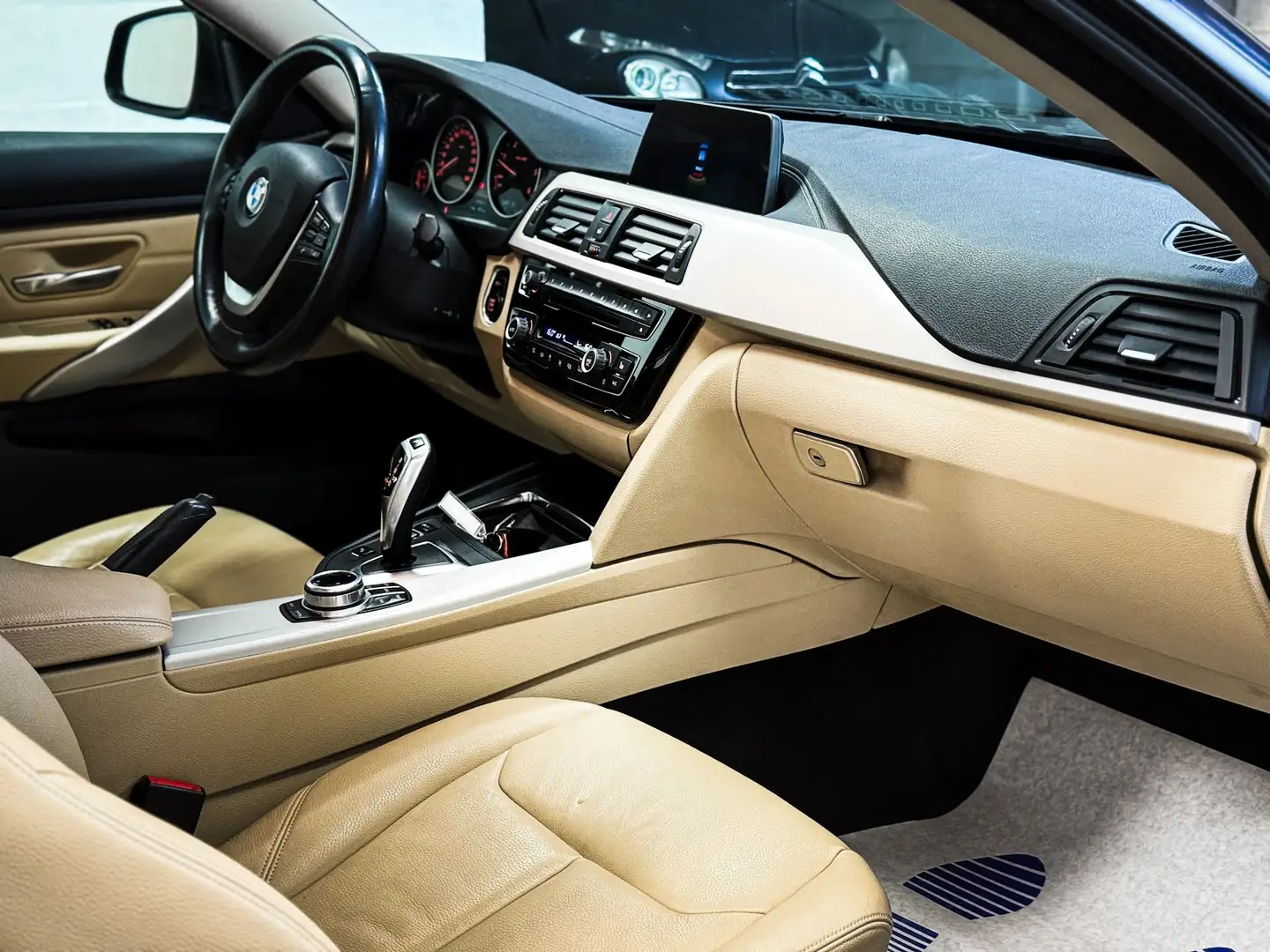 BMW 418 d Coupé PACK SPORT, NAV, GARANTIE 1AN Grijs - 2