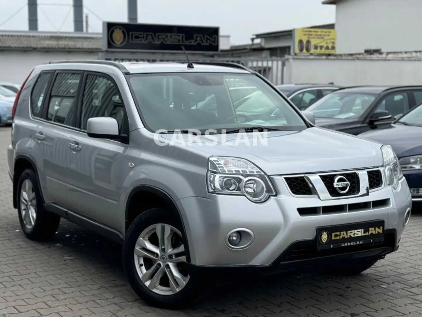 Nissan X-Trail SE "ALLRAD+AHK+KLIMA+STANDHZG.+EURO 5" Silber - 1