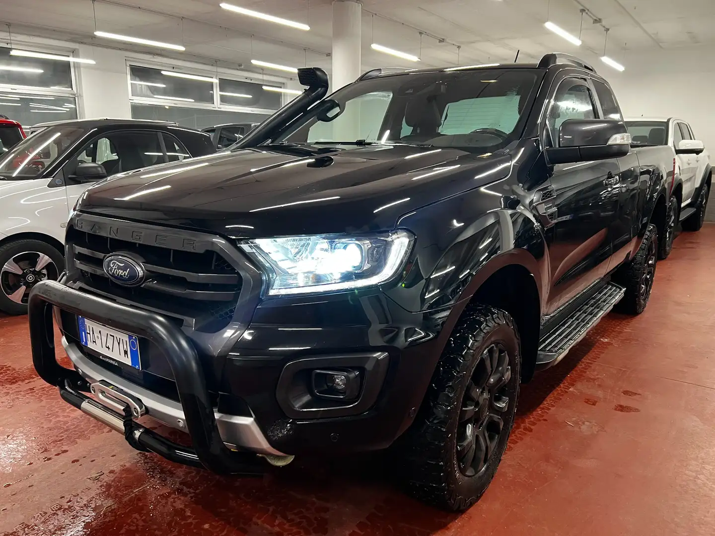 Ford Ranger Ranger 2.0 ecoblue super cab Wildtrak 213cv auto Zwart - 1