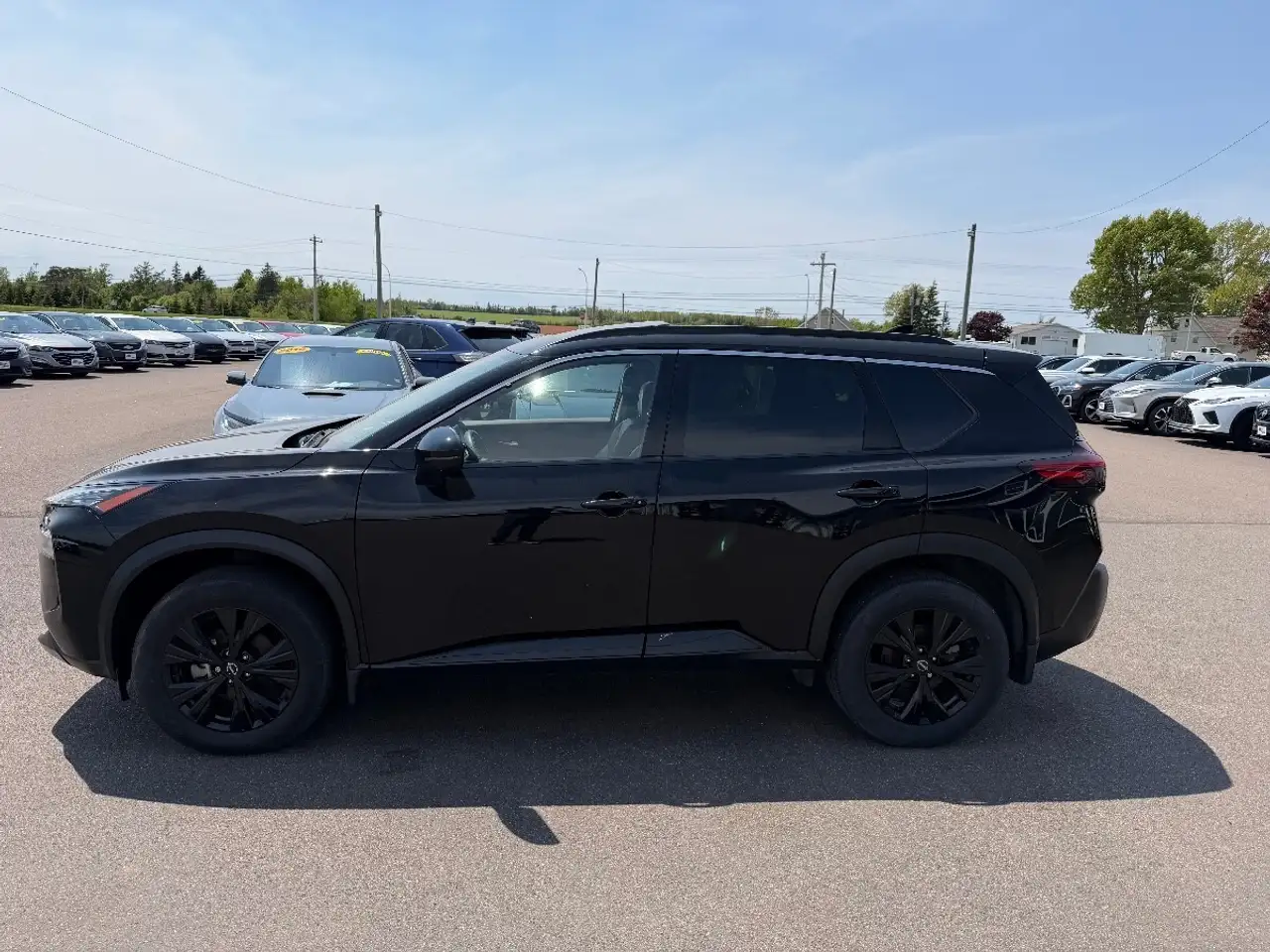 Nissan Rogue снимка Nissan Rogue