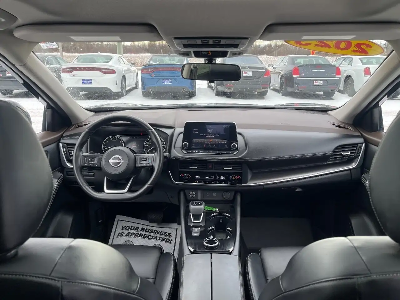 Nissan Rogue снимка Nissan Rogue