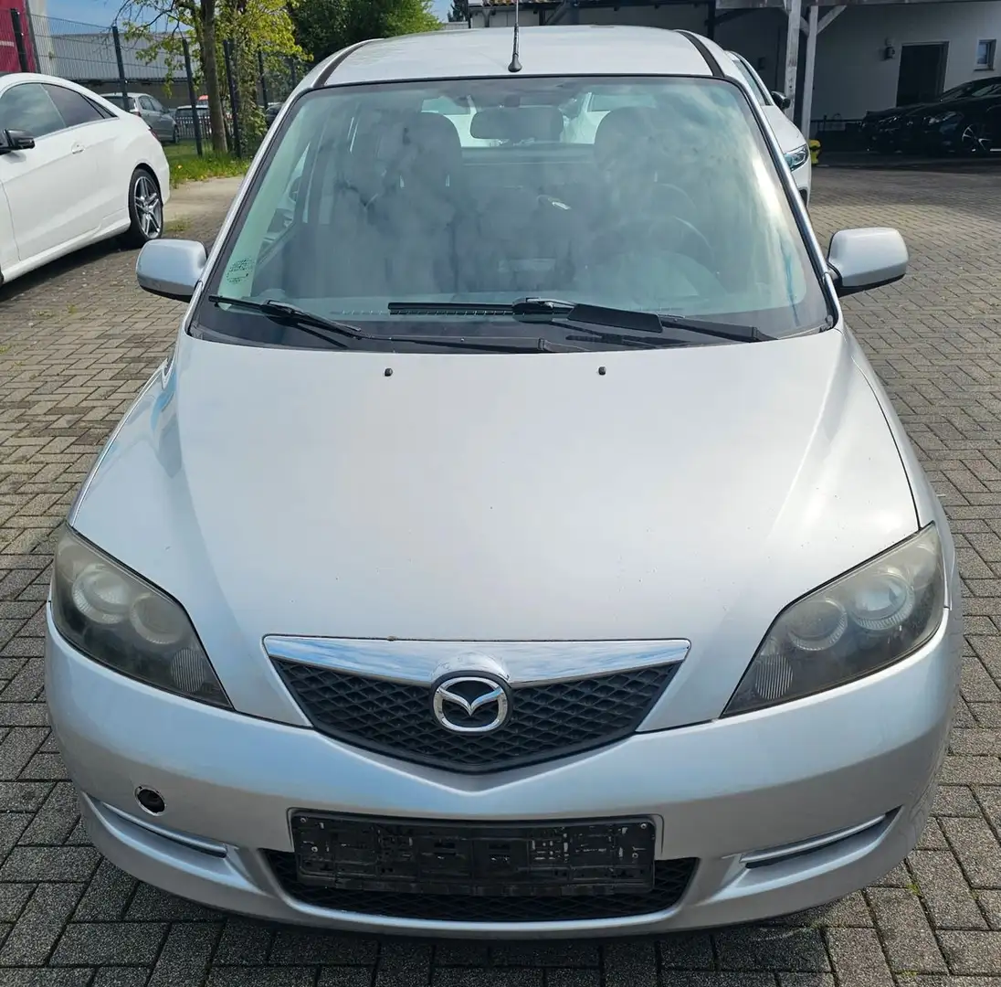 Mazda 2 Lim. 1.4 Active Silber - 2