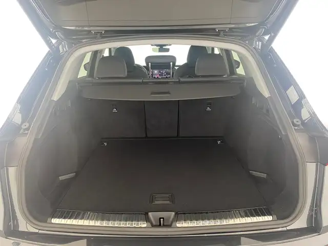Audi Q5 view 7