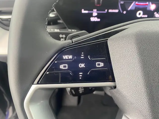 Audi Q5 view 14