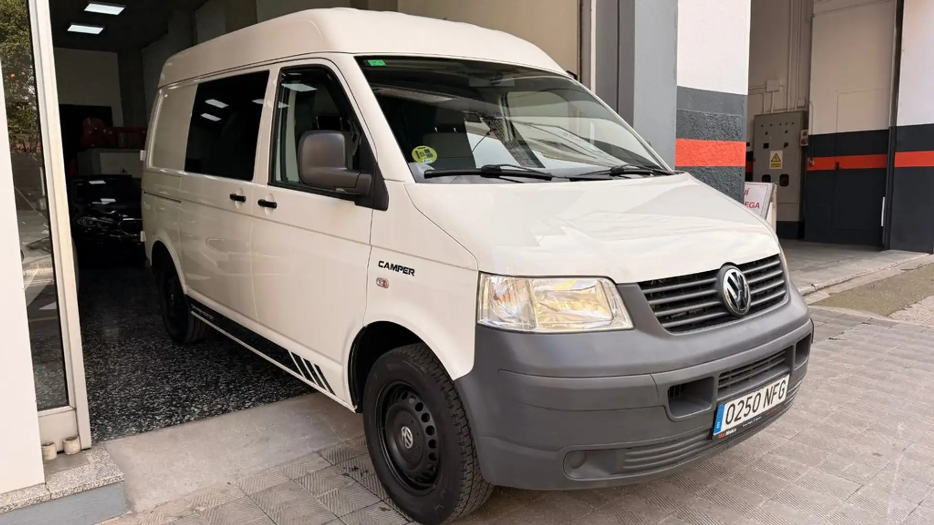 Volkswagen Transporter Furgon Corto T.Medio 1.9 TDI 84cv 2.8T Blanco - 2