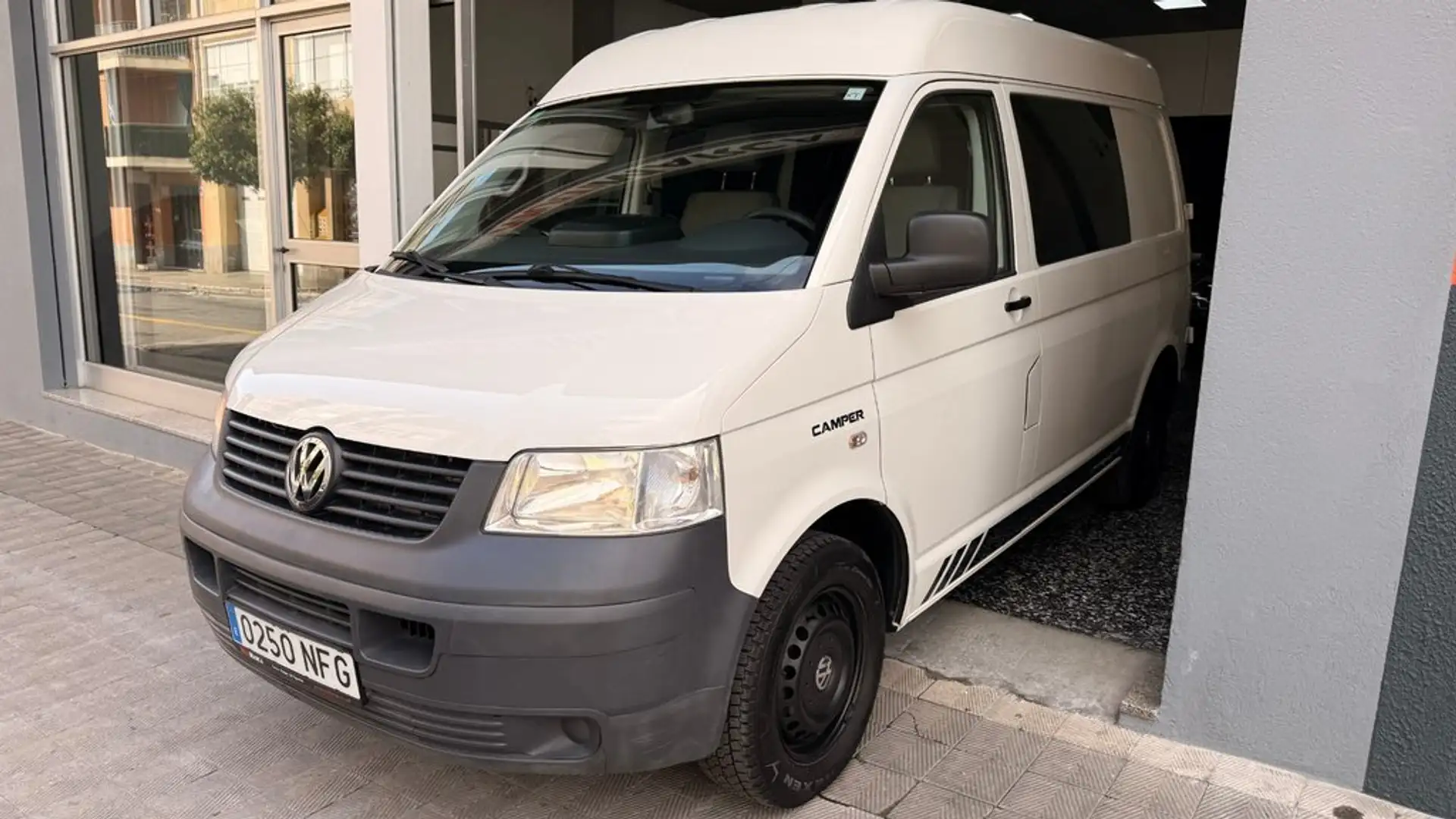 Volkswagen Transporter Furgon Corto T.Medio 1.9 TDI 84cv 2.8T Blanco - 1