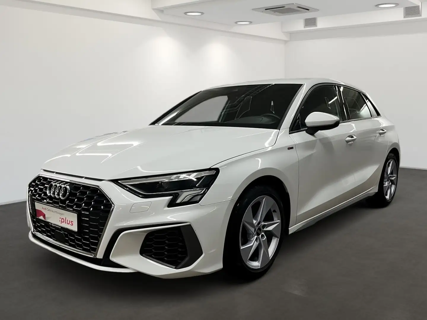 Audi A3 30 TFSI s-line BusinessPaket LED RF Weiß - 2