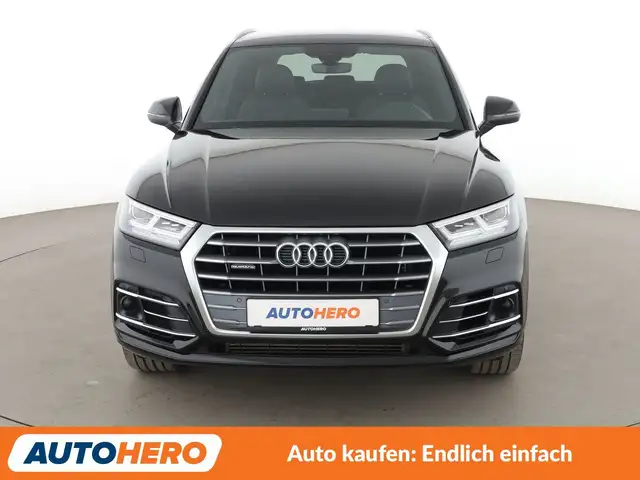 Audi Q5 view 9