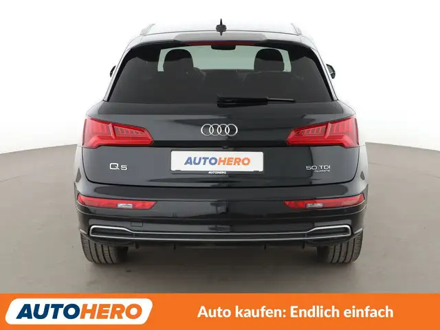 Audi Q5 view 5