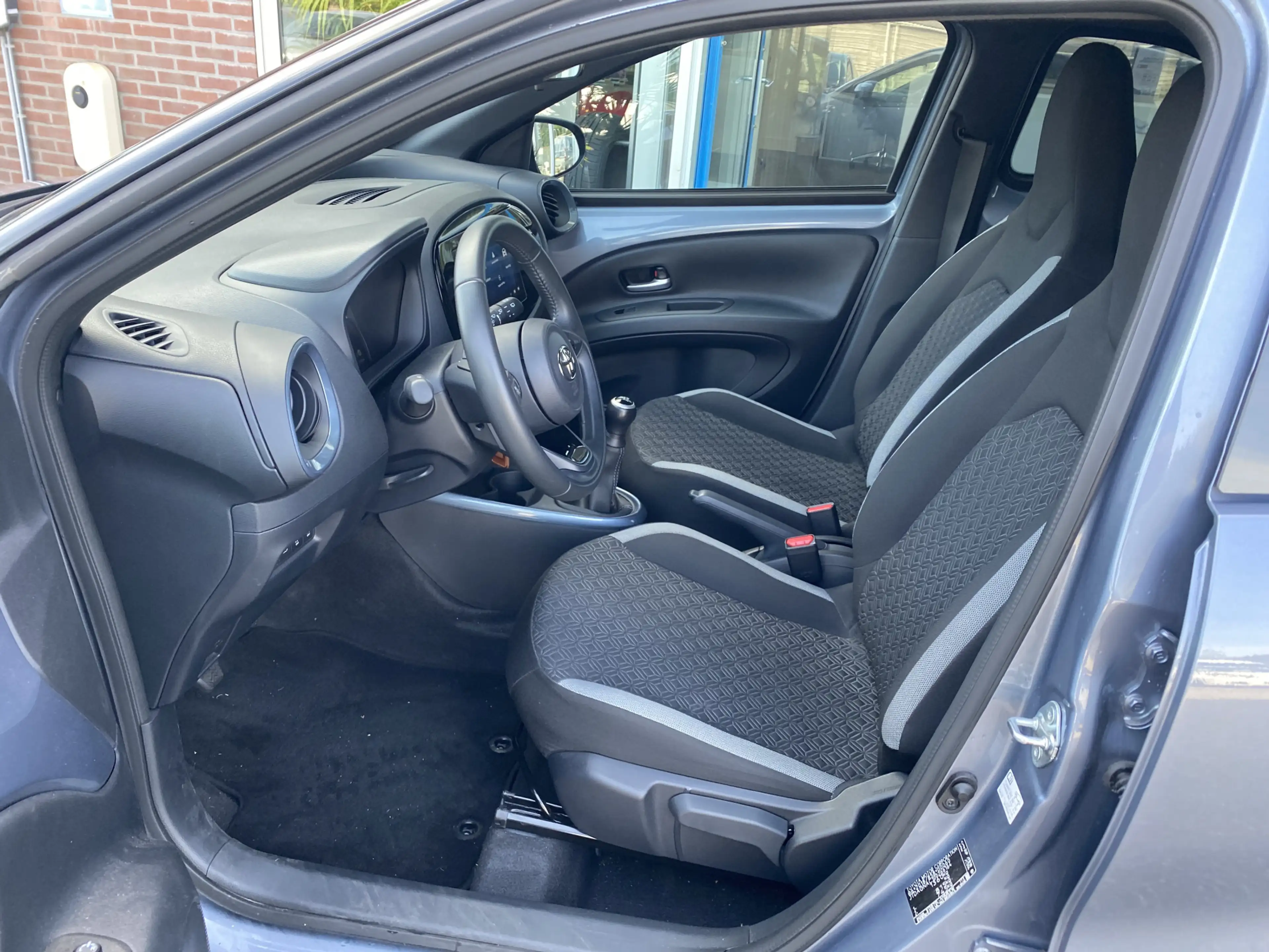 Toyota Aygo X 1.0 VVT-i MT Team D Bi Tone Apple Carplay Android — photo 8