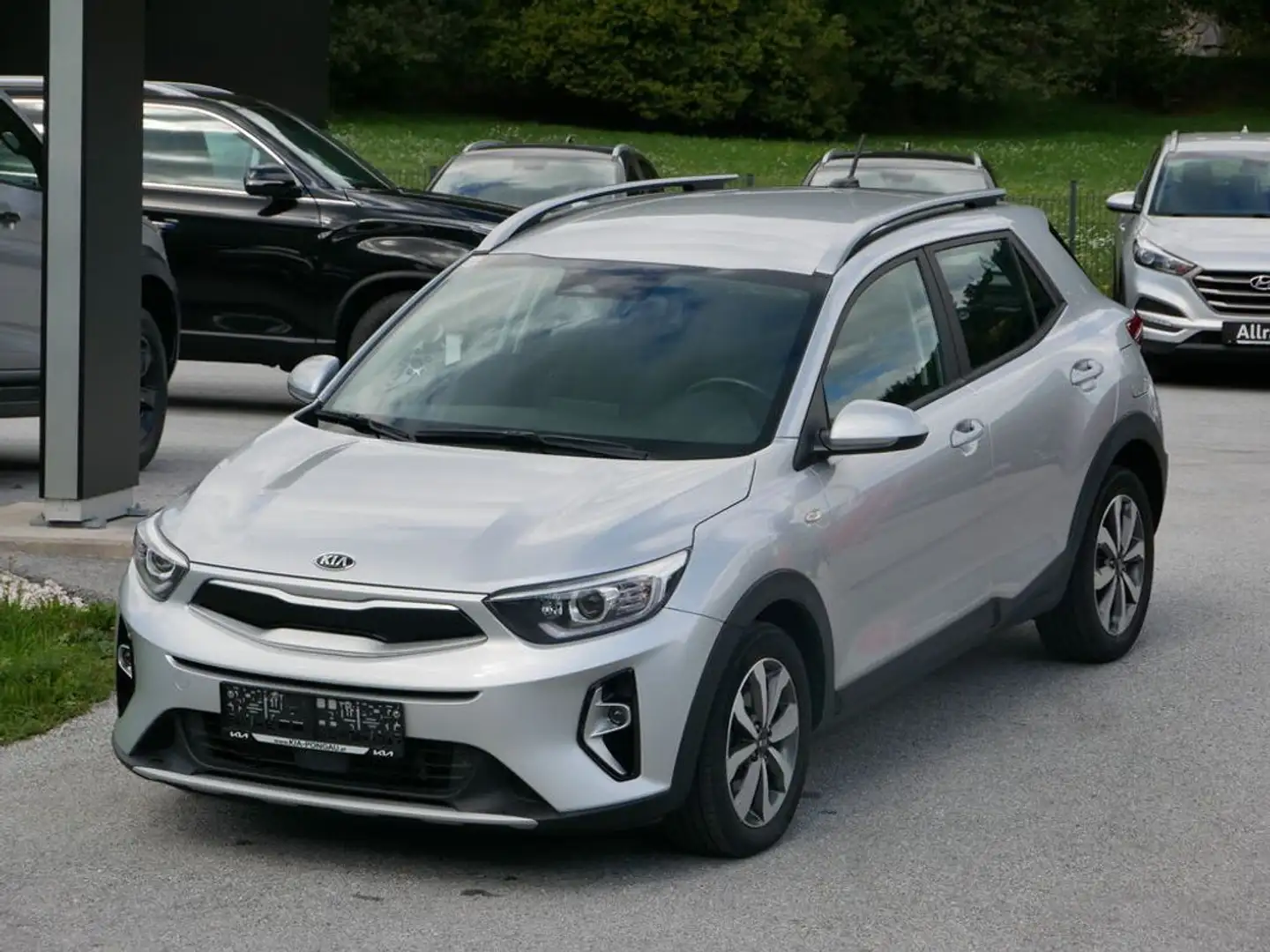 Kia Stonic 1,0 TGDI GPF ISG Silber Silber - 2