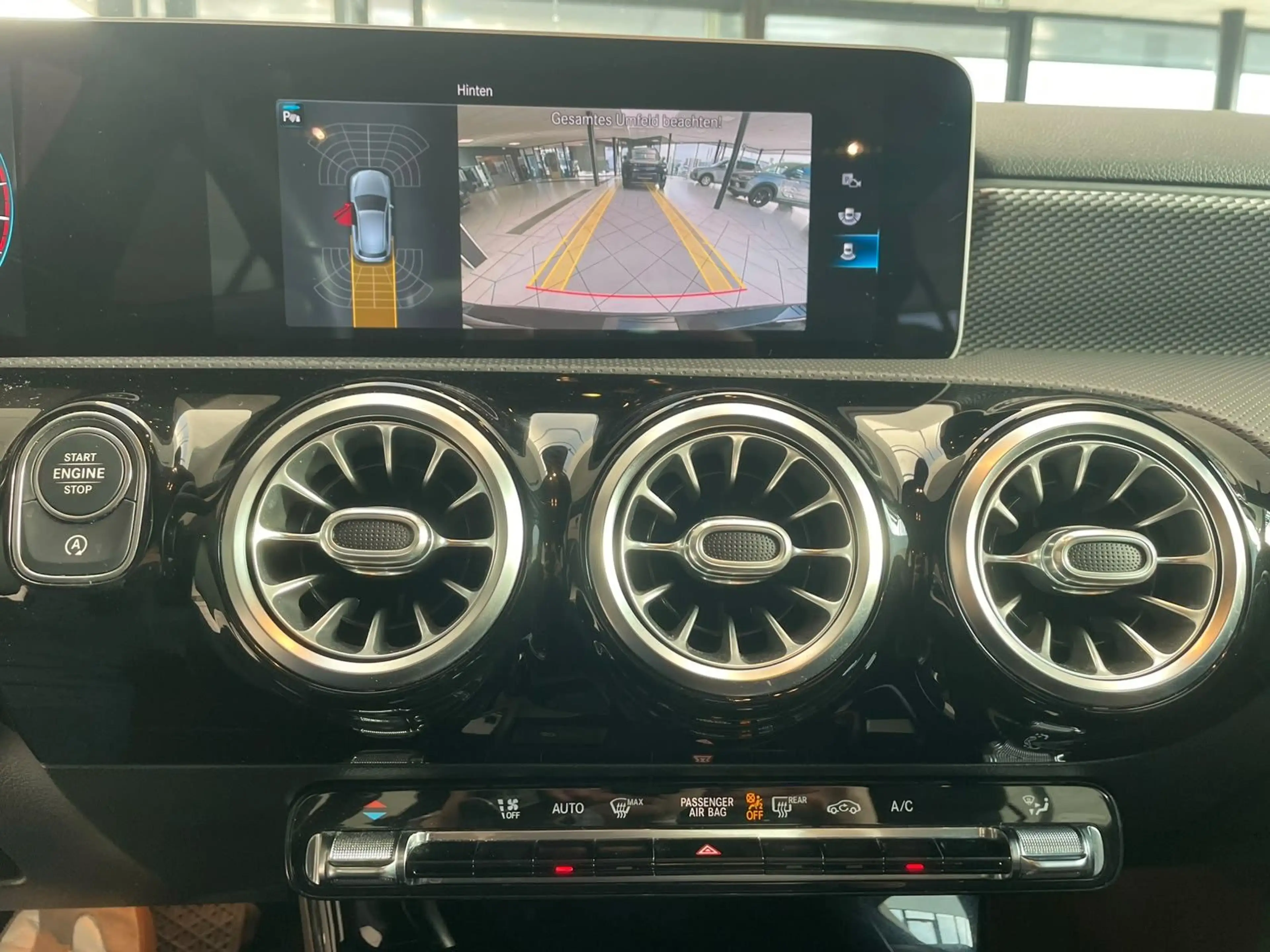 Mercedes-Benz A 180 Progressive MBUX LED Kamera PDC — photo 11