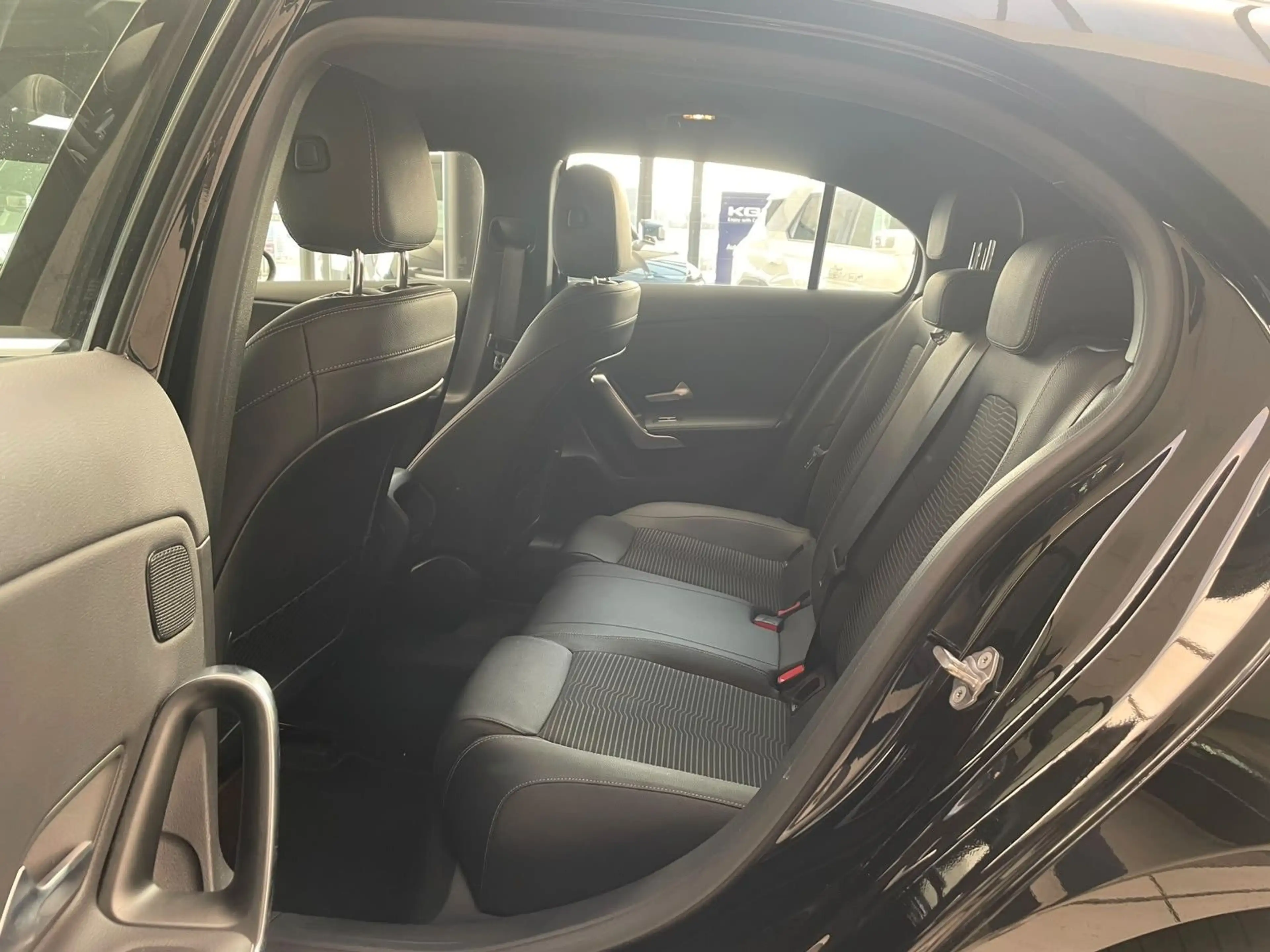 Mercedes-Benz A 180 Progressive MBUX LED Kamera PDC — photo 14