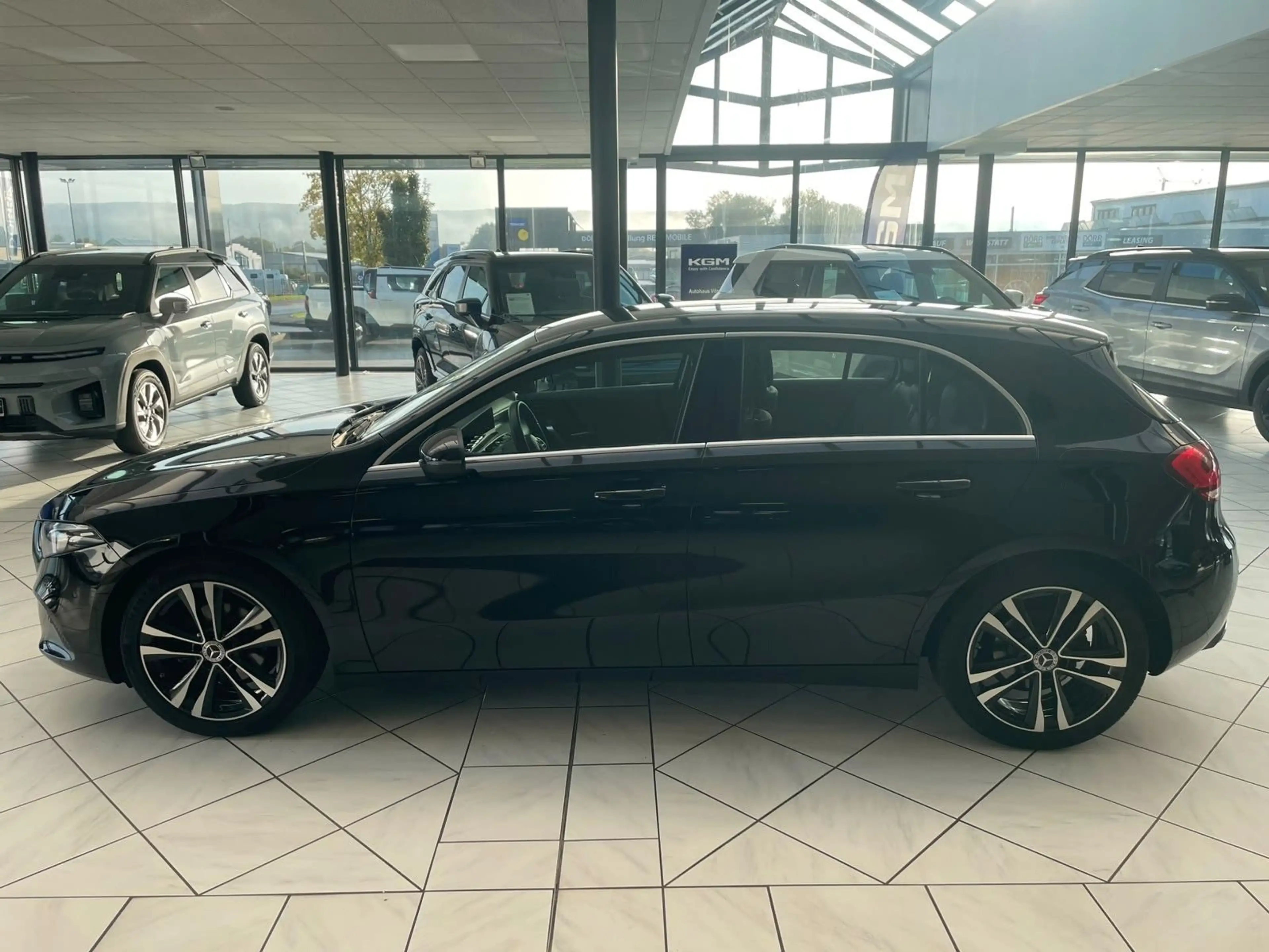 Mercedes-Benz A 180 Progressive MBUX LED Kamera PDC — photo 2
