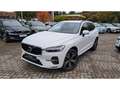 Volvo XC60 B4 Momentum Pro Weiß - thumbnail 1