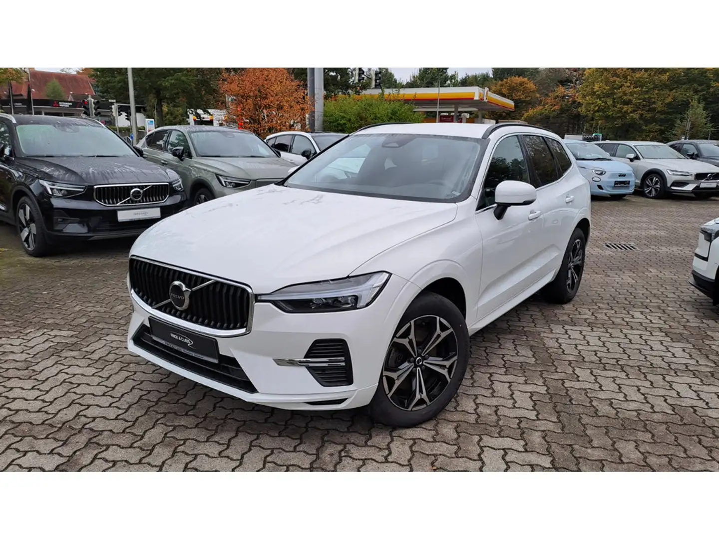 Volvo XC60 B4 Momentum Pro Weiß - 1