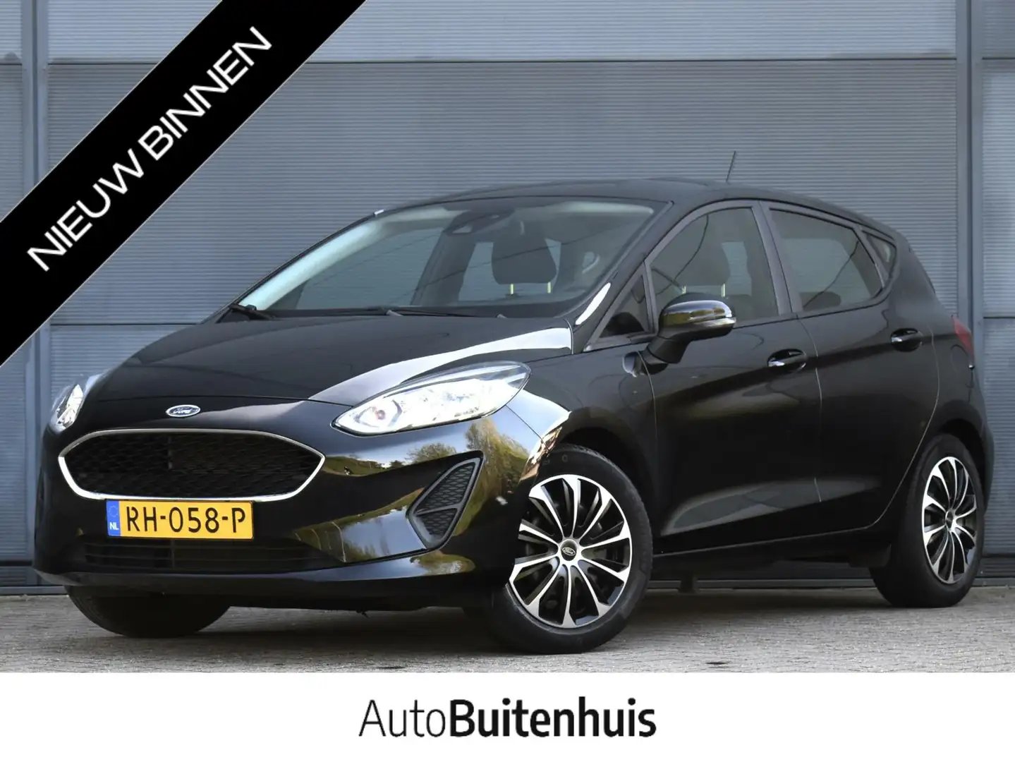 Ford Fiesta 1.1 Trend|CARPLAY|NAVI|DAB|LANE ASSIST Zwart - 1