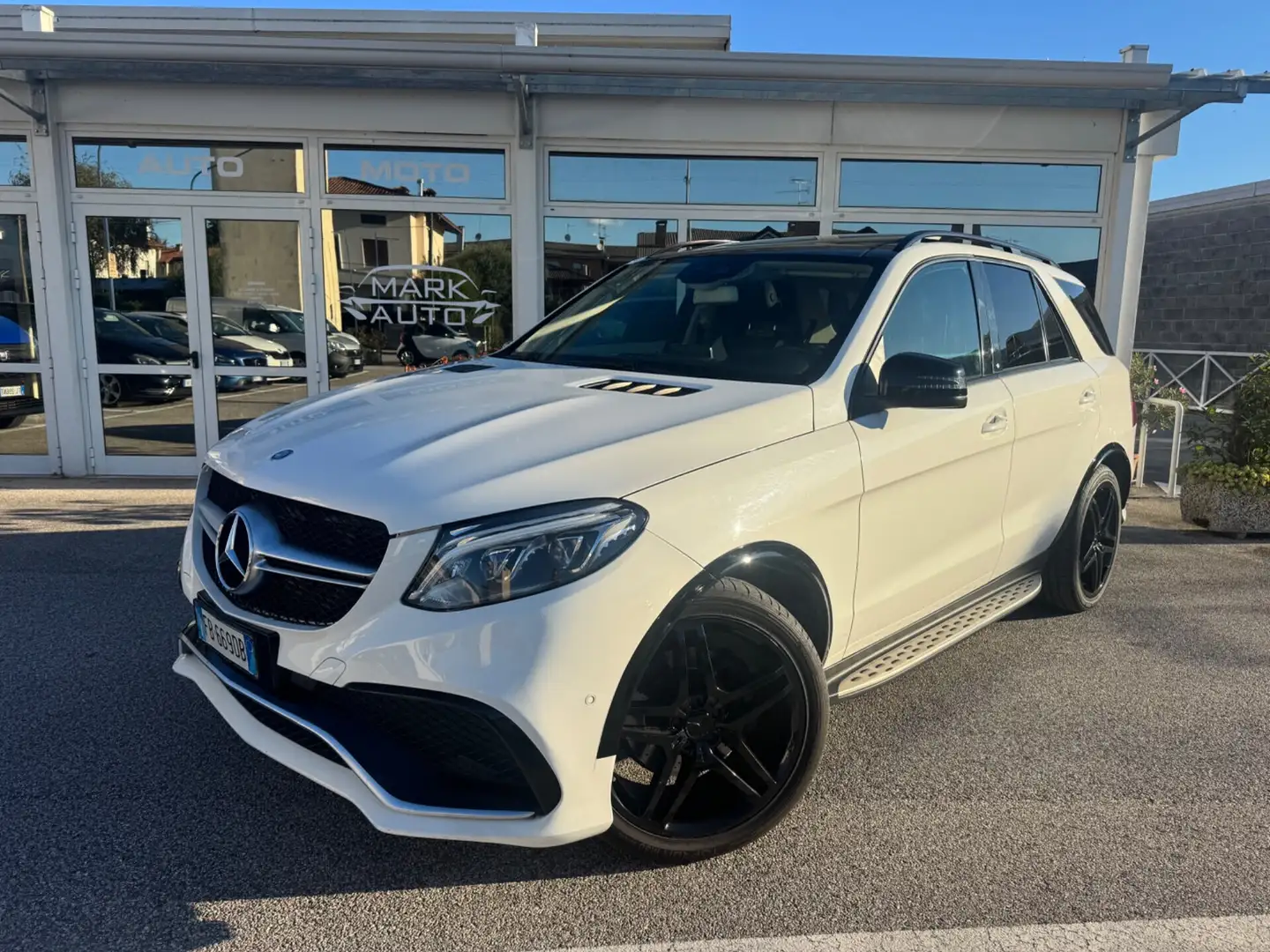 Mercedes-Benz GLE 350 GLE 350 d 4Matic Premium Plus AMG Bianco - 1
