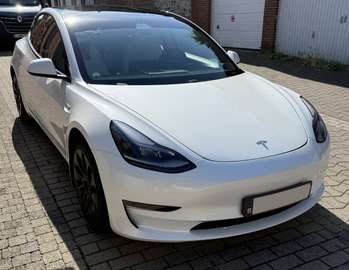 Model 3 Long Range Dual Motor avec pack boost (367kW-498ch)