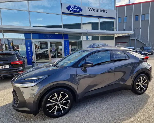 Toyota C-HR 1.8 Hybrid E-CVT Active Drive