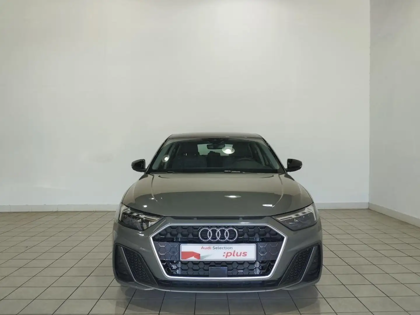 Audi A1 Sportback 30 TFSI Adrenalin S tronic 85kW Gris - 2