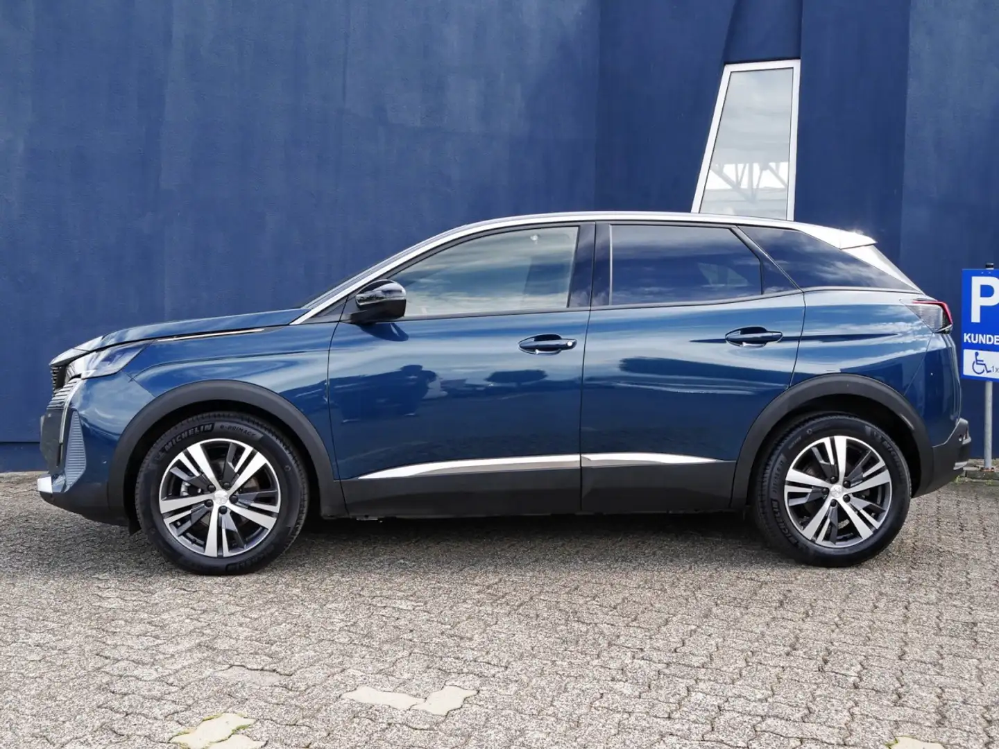 Peugeot 3008 Allure Pack 130 PT Auto+Sitzheizung+LED Klima Blauw - 2