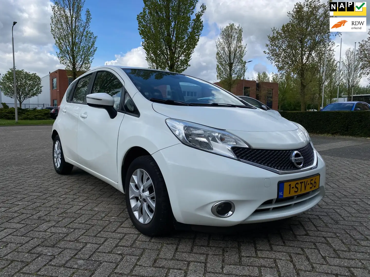 Nissan Note 1.2 Connect Edition Wit - 1