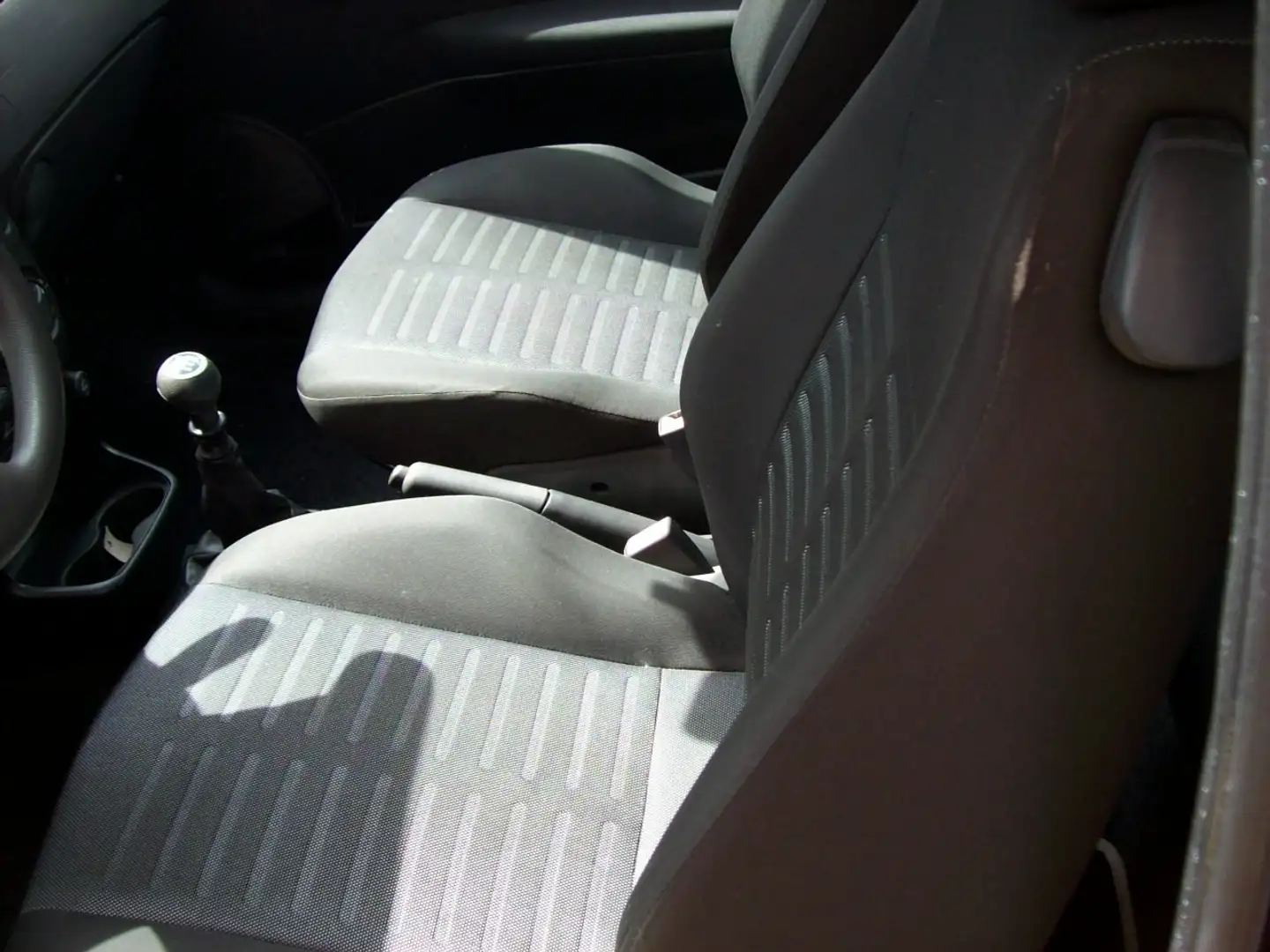 Fiat Punto Punto 3p 1.2 Classic Active Grau - 2