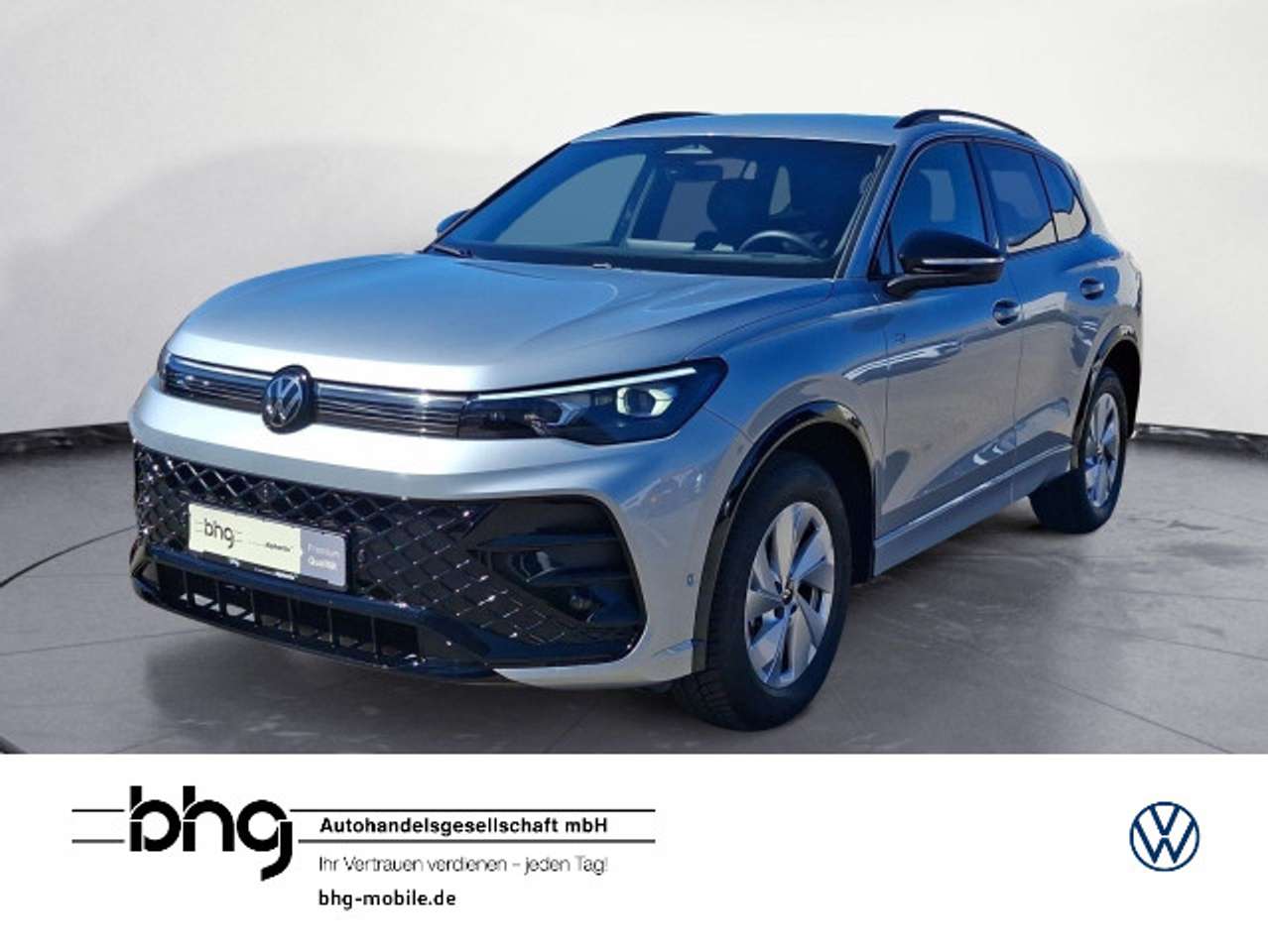 Volkswagen Tiguan — Volkswagen Tiguan 2.0 TDI DSG 4MOTION R-LINE