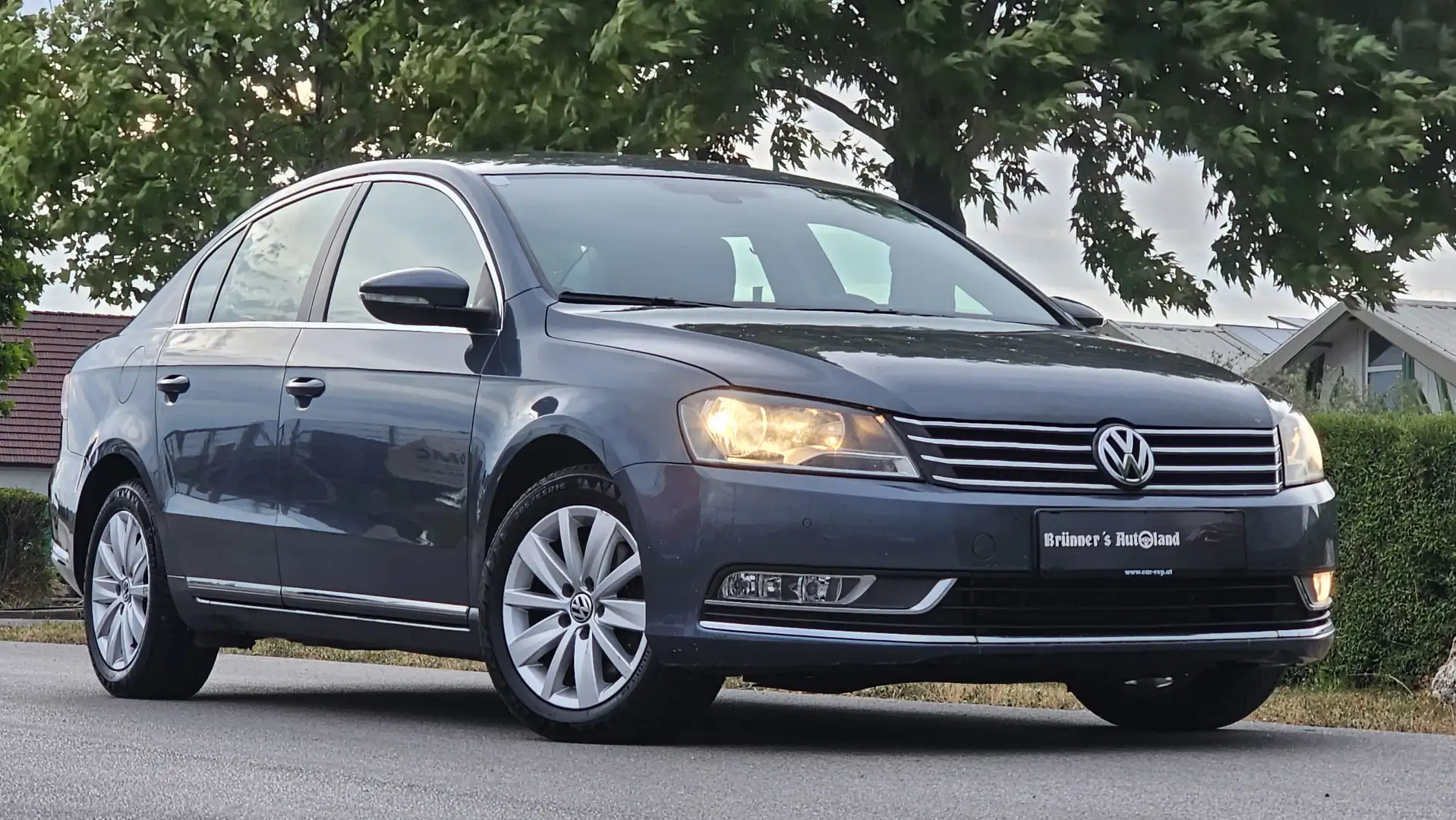 Volkswagen Passat Comfortline 1,4 TSI Finanzierung ohne Anzahlung Grau - 2