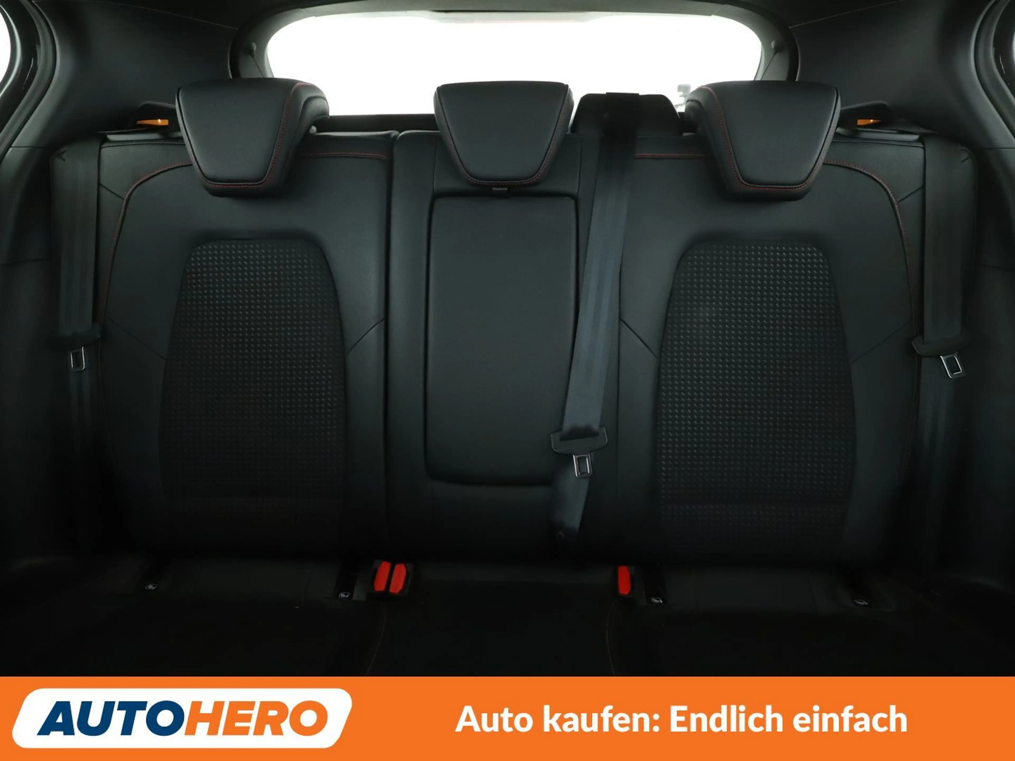 Ford Focus 1.0 EcoBoost ST-Line — photo 15