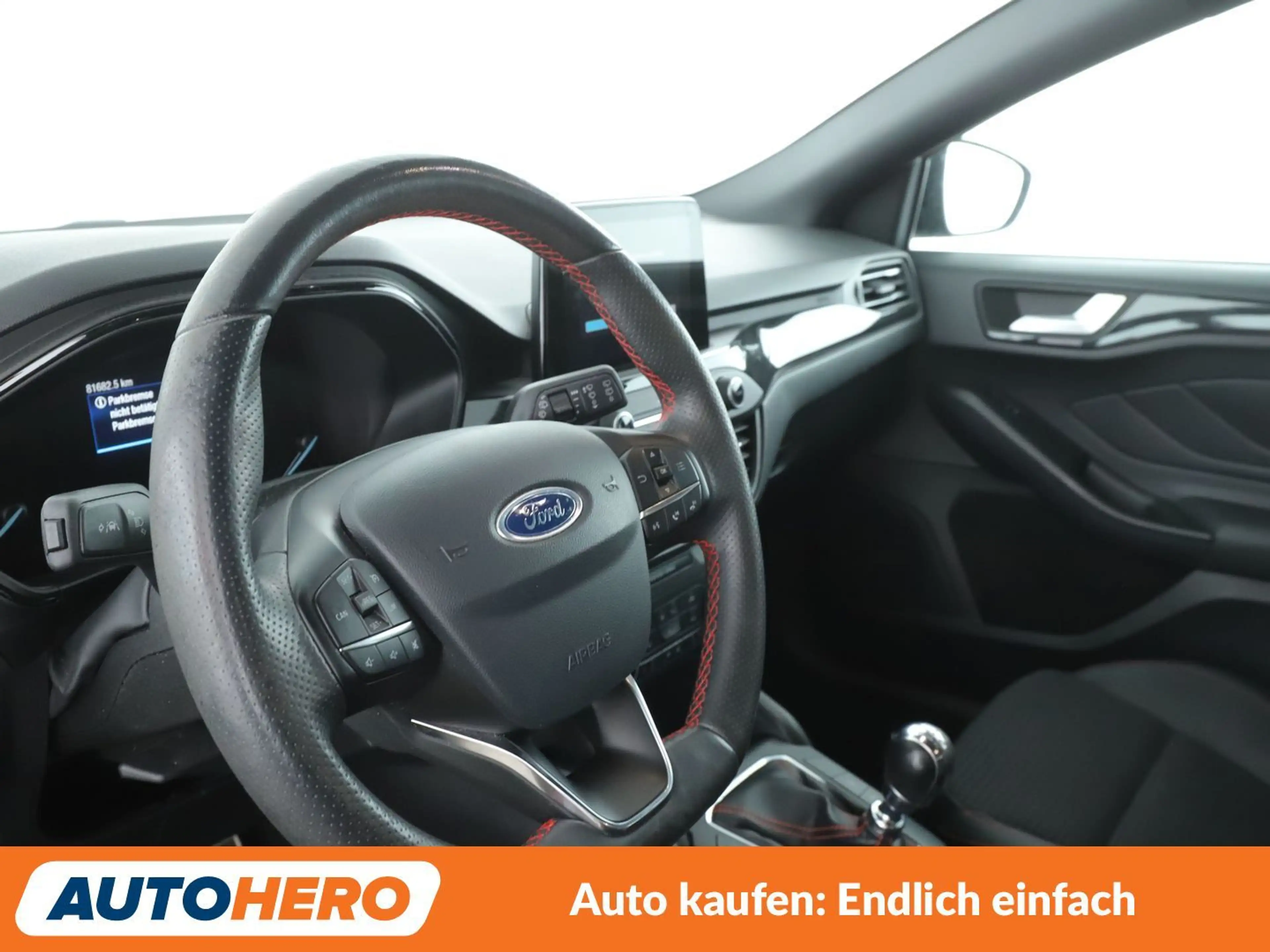 Ford Focus 1.0 EcoBoost ST-Line — photo 11