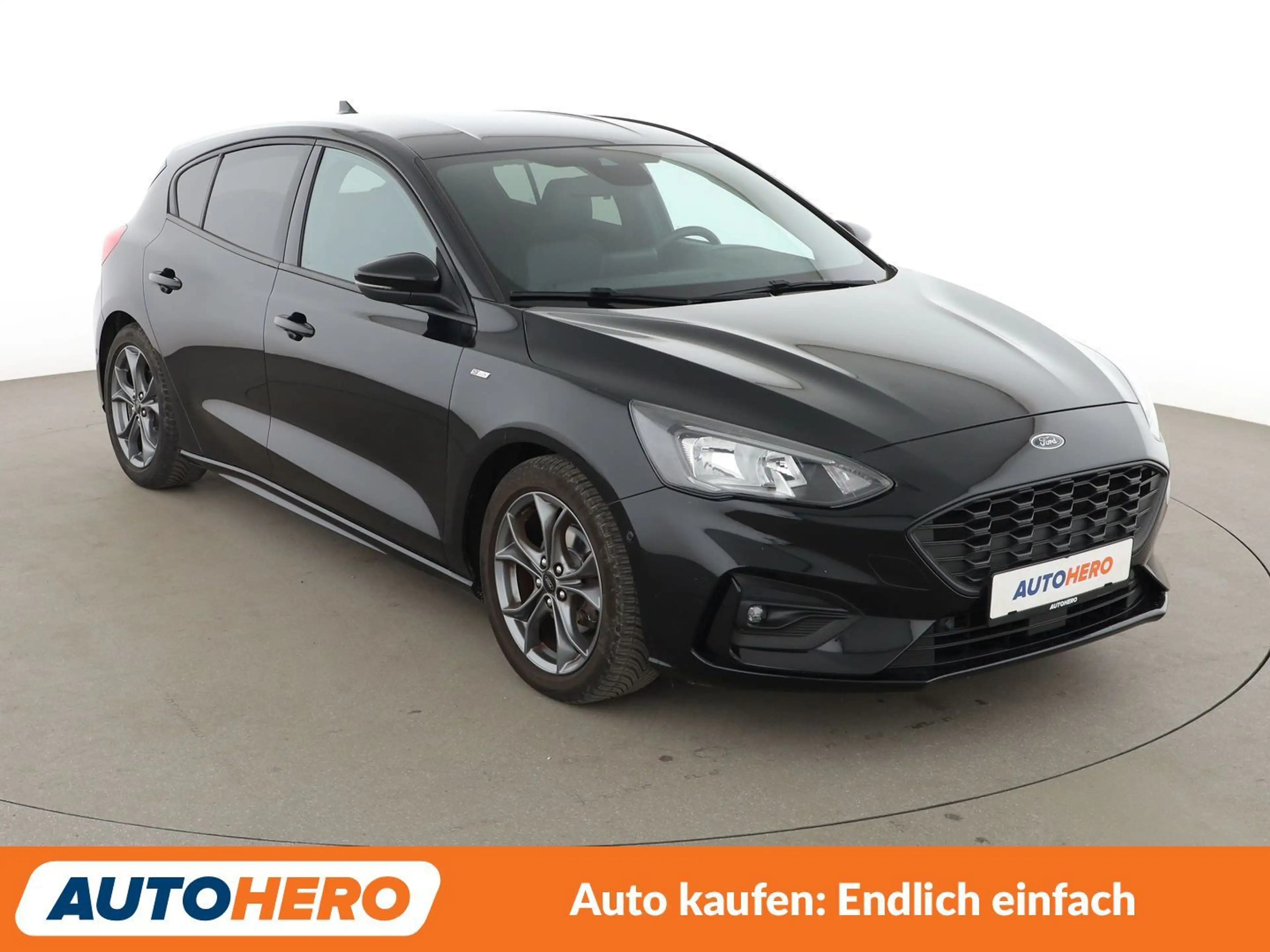 Ford Focus 1.0 EcoBoost ST-Line — photo 8