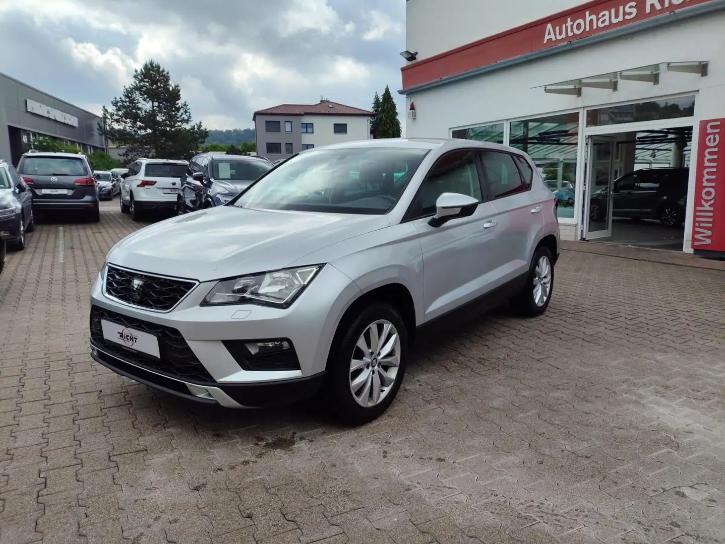 SEAT Ateca 1.0 TSI Style Gepflegt SHZ PDC Tempomat Silber - 2